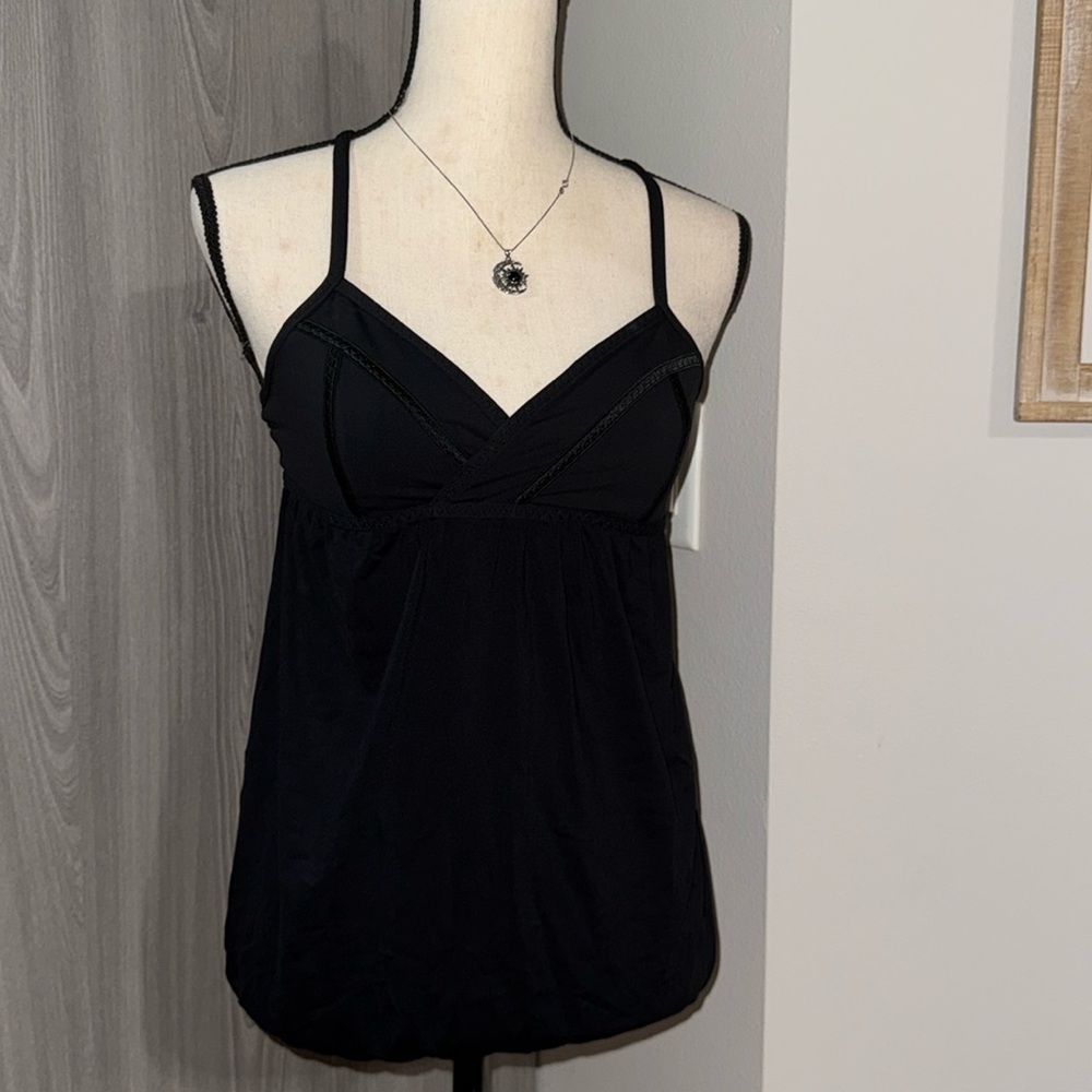 Lululemon Rehearsal Tank Women's size 4